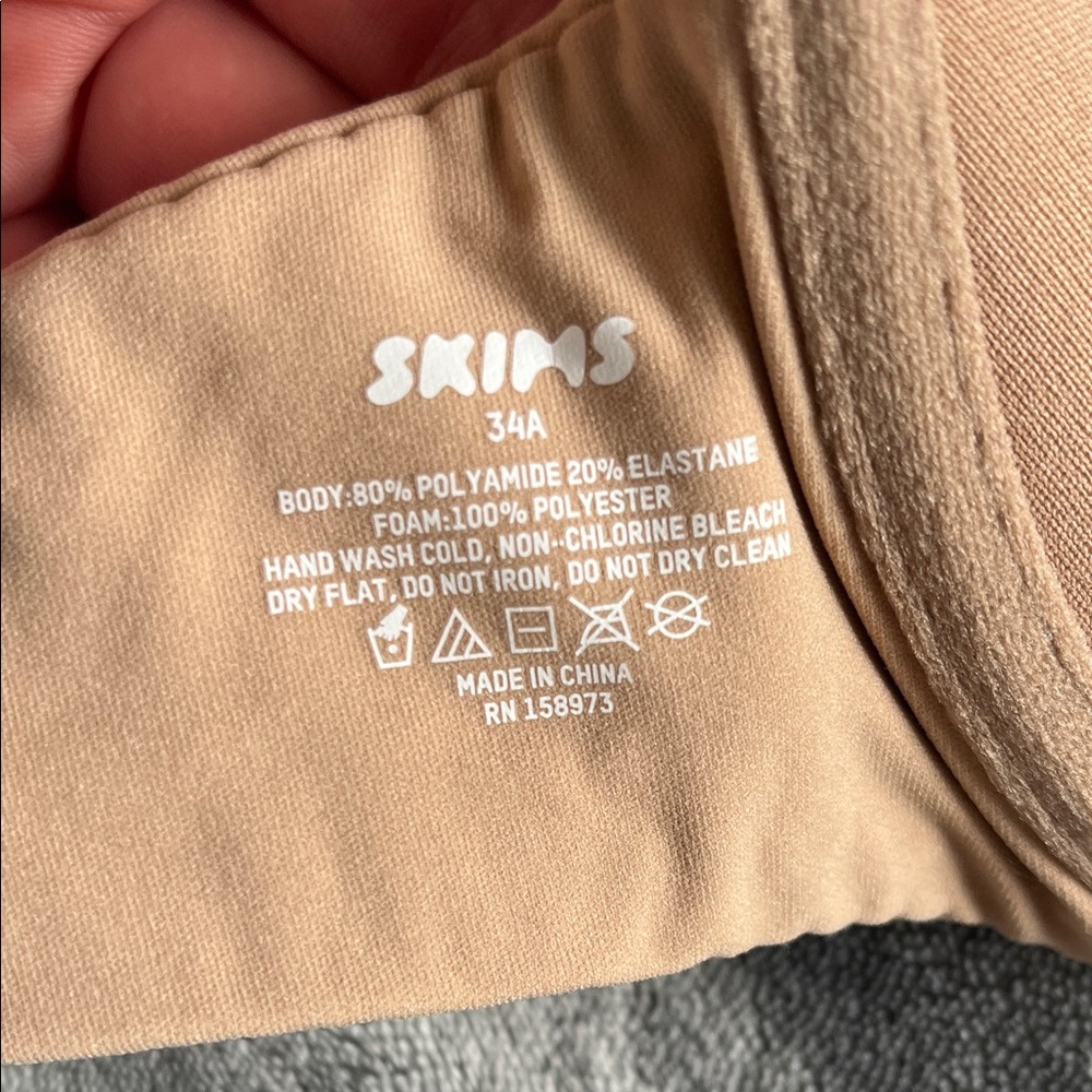 Skims Bra - Picture 2 of 3